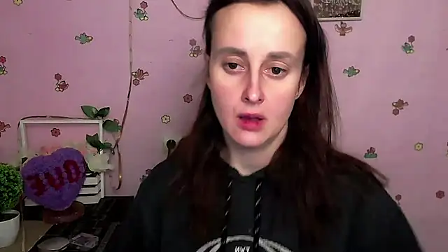 Snapshot of FeelMe__ chatting on 02/11/26, 01:33 FeelMe online show from 02/11/26, 01:33