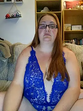 Snapshot of Luscious-LucyXX chatting on 06/12/26, 08:28 Luscious-LucyXX online show from 06/12/26, 08:28