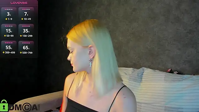 Snapshot of Carrie_Foster chatting on 02/26/26, 04:18 Carrie Foster online show from 02/26/26, 04:18