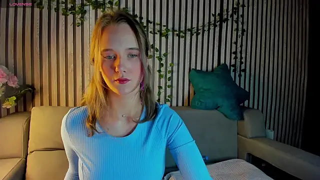 Snapshot of Casey_Sweeet chatting on 12/01/25, 09:10 Casey Sweeet online show from 12/01/25, 09:10