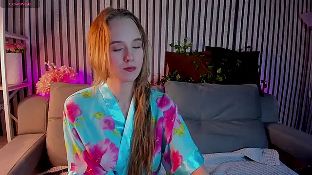 Casey Sweeet online show from 04/13/26, 02:10