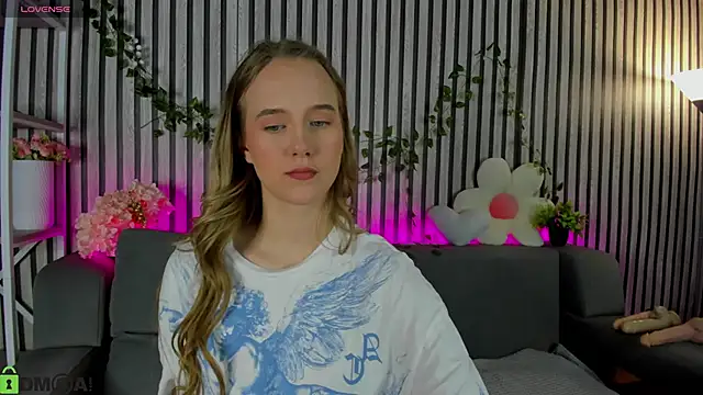 Casey Sweeet online show from 03/03/26, 12:01