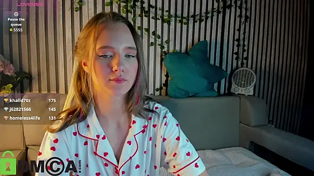 Snapshot of Casey_Sweeet chatting on 11/30/25, 02:23 Casey Sweeet online show from 11/30/25, 02:23