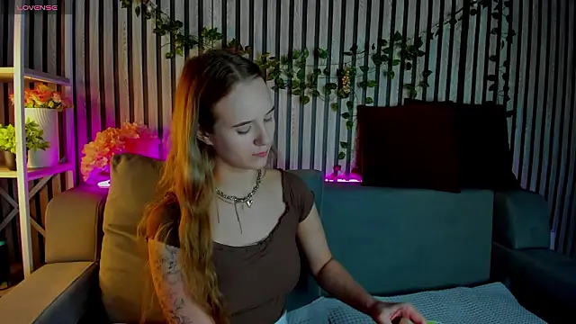 Snapshot of Casey_Sweeet chatting on 02/02/26, 09:19 Casey Sweeet online show from 02/02/26, 09:19