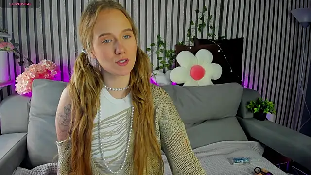 Casey Sweeet online show from 03/12/26, 10:36