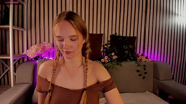 Casey Sweeet online show from 05/18/26, 09:14