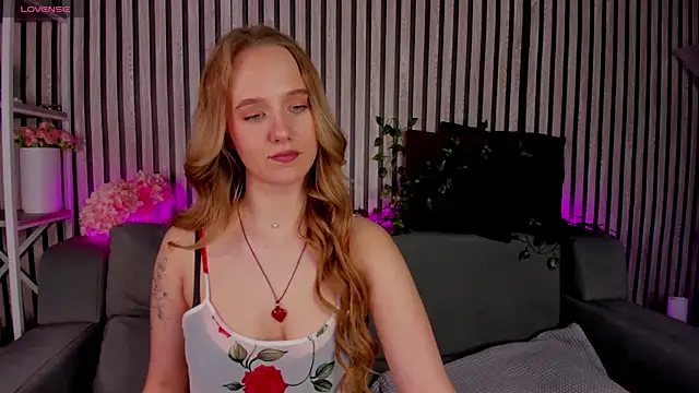 Casey Sweeet online show from 04/04/26, 03:07