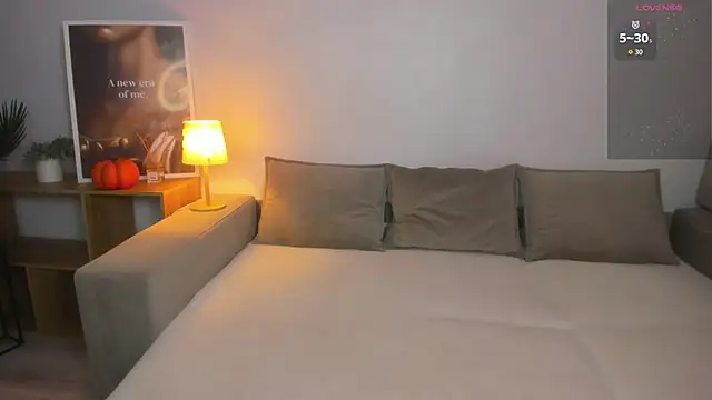 Elina Star online show from 10/31/25, 02:35