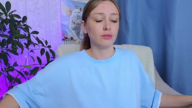 evashiny  online show from 06/24/26, 01:37
