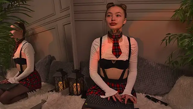 AriWild online show from 04/15/26, 05:35