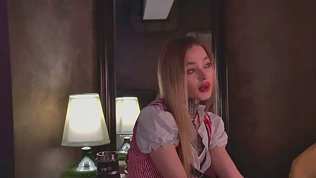 Snapshot of AriWild chatting on 09/30/25, 04:40 AriWild online show from 09/30/25, 04:40