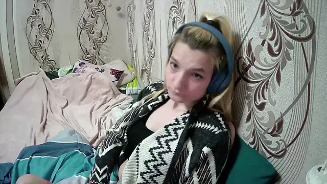 AlissaClark online show from 05/06/26, 08:46