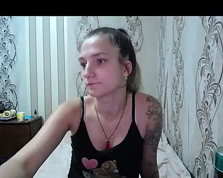 Snapshot of AlissaClark chatting on 09/21/25, 08:36 AlissaClark online show from 09/21/25, 08:36