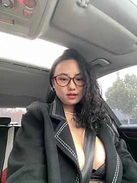 wen521 online show from 11/04/25, 01:09