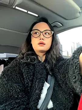 wen521 online show from 12/03/25, 12:44