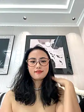 wen521 online show from 11/17/25, 02:59