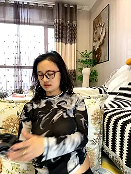 wen521 online show from 10/21/25, 01:16