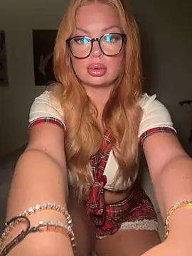 Snapshot of _Lilly_angel chatting on 10/12/25, 04:41 Lilly angel online show from 10/12/25, 04:41