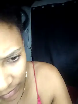 Snapshot of Vale_Nikol21 chatting on 05/10/26, 12:14 Vale Nikol21 online show from 05/10/26, 12:14