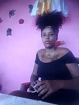 Snapshot of Vale_Nikol21 chatting on 07/15/26, 04:47 Vale Nikol21 online show from 07/15/26, 04:47