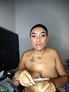 Vale Nikol21 online show from 11/26/25, 03:06