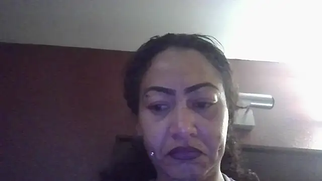 Snapshot of Flossee chatting on 10/03/25, 10:50 Flossee online show from 10/03/25, 10:50