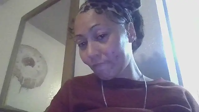 Snapshot of Flossee chatting on 09/30/25, 05:35 Flossee online show from 09/30/25, 05:35