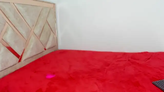 Snapshot of ammb24 chatting on 09/17/25, 10:45 ammb24 online show from 09/17/25, 10:45