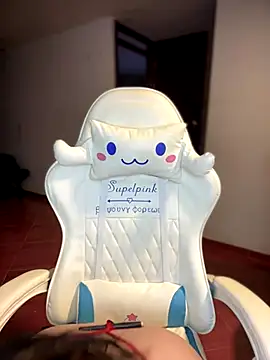 isabela l online show from 10/18/25, 10:56