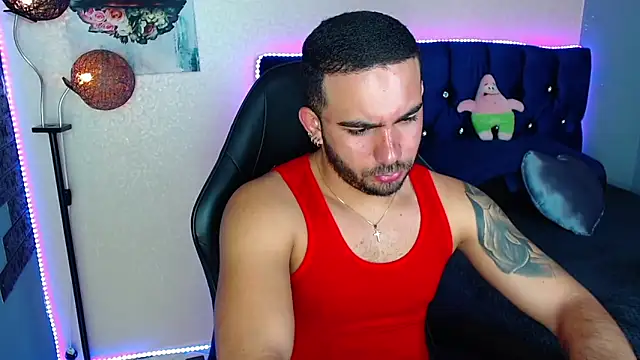 Snapshot of adamhairy chatting on 05/16/26, 07:46 adamhairy online show from 05/16/26, 07:46