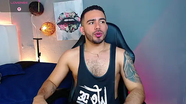 Snapshot of adamhairy chatting on 06/21/26, 12:38 adamhairy online show from 06/21/26, 12:38