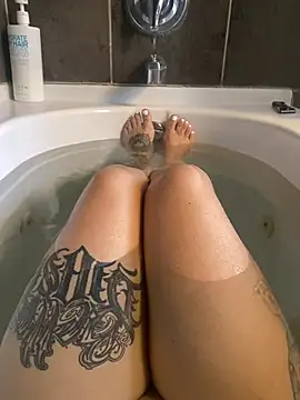 starsaligned online show from 04/04/26, 01:34