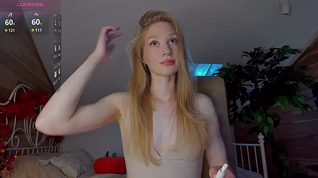 AuroraShoww online show from 09/25/25, 12:44