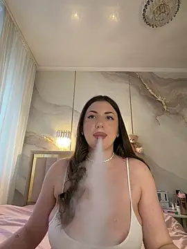 Snapshot of TiffaNoel chatting on 04/02/26, 02:13 TiffaNoel online show from 04/02/26, 02:13