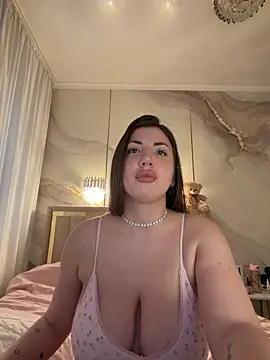 Snapshot of TiffaNoel chatting on 03/26/26, 02:15 TiffaNoel online show from 03/26/26, 02:15