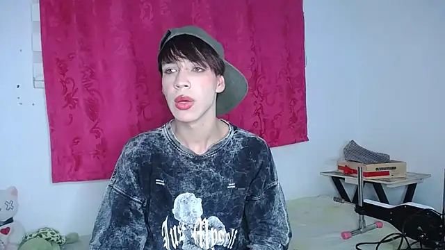 lucky stricke online show from 11/18/25, 03:54