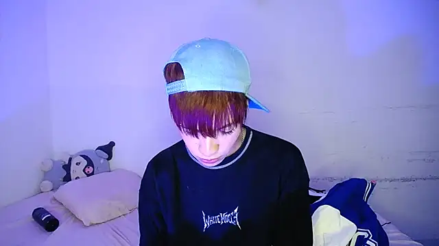 Snapshot of lucky_stricke chatting on 01/09/26, 05:03 lucky stricke online show from 01/09/26, 05:03