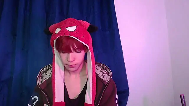 Snapshot of lucky_stricke chatting on 05/06/26, 05:22 lucky stricke online show from 05/06/26, 05:22