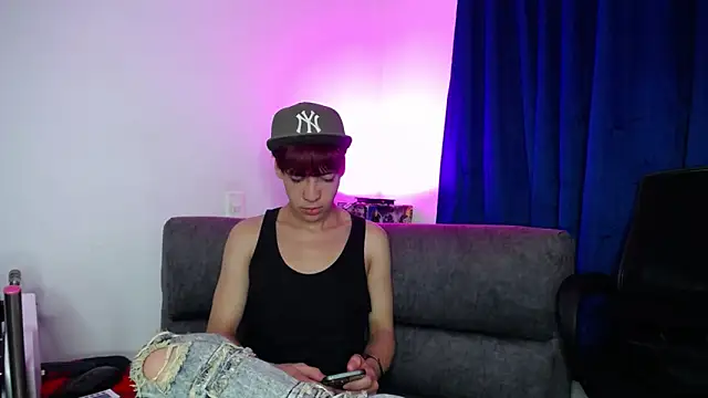 lucky stricke online show from 03/12/26, 08:40