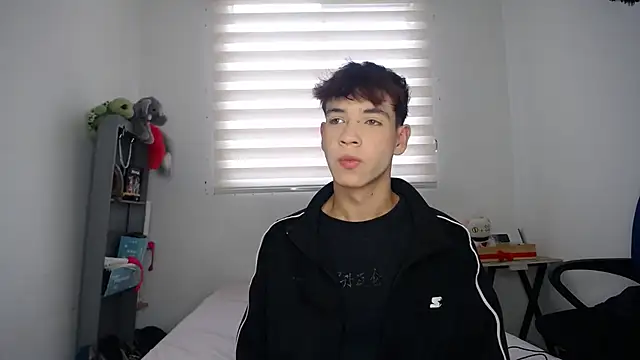 lucky stricke online show from 09/22/25, 08:59