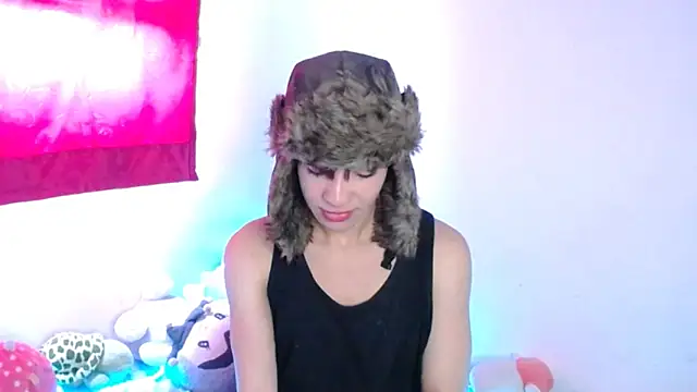 Snapshot of lucky_stricke chatting on 12/21/25, 07:59 lucky stricke online show from 12/21/25, 07:59