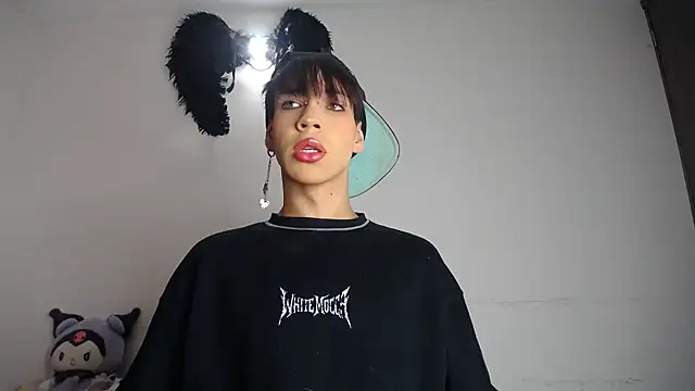 lucky stricke online show from 10/28/25, 04:24