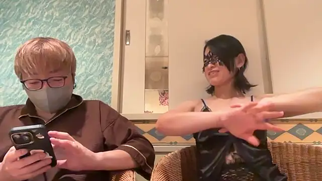 21yuri27 online show from 11/10/25, 02:22