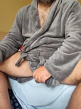 Nesch82 online show from 03/22/26, 06:37