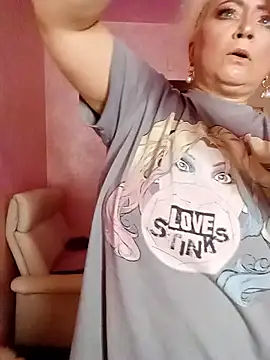 SquirtMilf00 online show from 02/16/26, 03:16