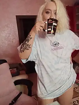 SquirtMilf00 online show from 11/04/25, 01:53