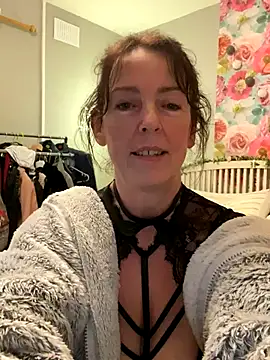 Sassylady online show from 10/31/25, 10:38