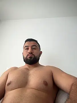 Snapshot of DoctorArabe3 chatting on 01/10/26, 01:06 DoctorArabe3 online show from 01/10/26, 01:06