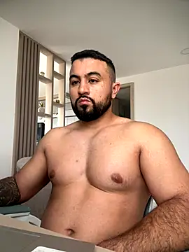 Snapshot of DoctorArabe3 chatting on 11/12/25, 12:20 DoctorArabe3 online show from 11/12/25, 12:20