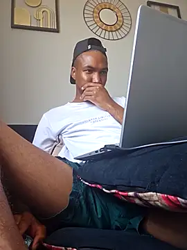 Snapshot of mojaymort chatting on 10/14/25, 09:54 mojaymort online show from 10/14/25, 09:54